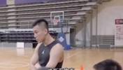 郭艾伦谈与梦之队交手：当时面对乔治也很紧张 但紧张不也得打吗